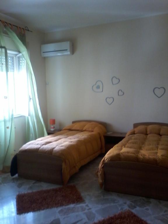 Santa Rosalia Hotel Palermo Ruang foto